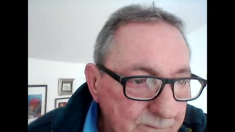 Snapshot of georg1412 chatting on April 2026 12:21:02 PM georg1412 online show from April 2026 12:21:02 PM