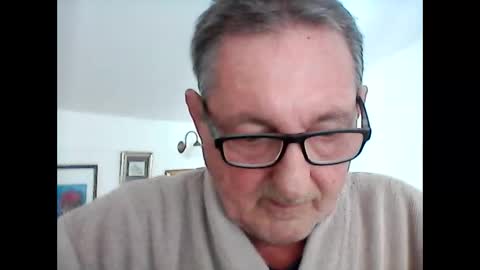 Snapshot of georg1412 chatting on April 2026 08:53:01 AM georg1412 online show from April 2026 08:53:01 AM