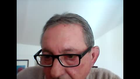 Snapshot of georg1412 chatting on May 2026 09:05:02 AM georg1412 online show from May 2026 09:05:02 AM