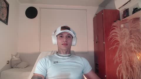 Snapshot of george_prince2 chatting on December 2024 05:26:02 AM independent model online show from December 2024 05:26:02 AM