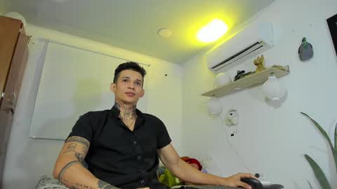 Snapshot of george_prince2 chatting on January 2025 11:16:02 PM independent model online show from January 2025 11:16:02 PM