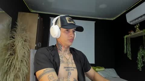 Snapshot of george_prince2 chatting on February 2025 01:22:01 AM independent model online show from February 2025 01:22:01 AM