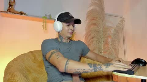 Snapshot of george_prince2 chatting on September 2025 12:55:01 AM independent model online show from September 2025 12:55:01 AM