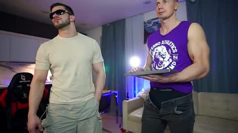 Snapshot of georgearmwrestler chatting on November 2025 05:45:02 PM George my Fansly online show from November 2025 05:45:02 PM