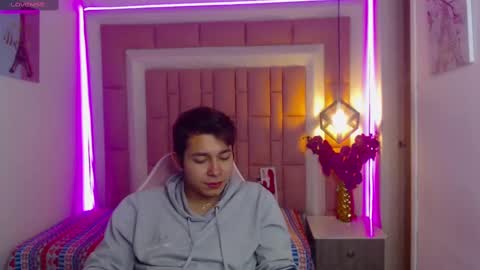 GEORGE online show from December 2024 06:01:01 AM