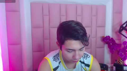 GEORGE online show from December 2024 10:01:02 AM