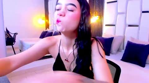 Georgina Kloss  online show from April 2026 02:15:01 PM