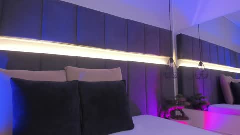 Kendal  online show from December 2024 09:51:01 PM