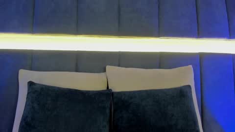 Kendal  online show from February 2025 11:31:02 AM