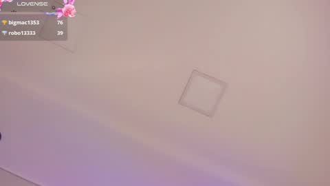 Kendal  online show from February 2025 03:15:02 AM