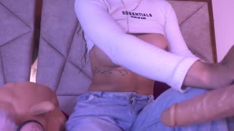 geraldinesuaan online show from February 2025 01:25:02 PM