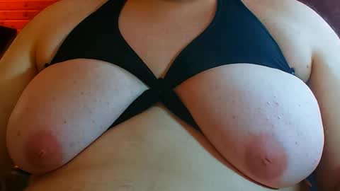 germanfatfemboy online show from September 2025 01:43:02 PM