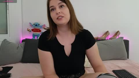 Snapshot of germangirl1996 chatting on January 2025 05:16:02 PM Nadine online show from January 2025 05:16:02 PM