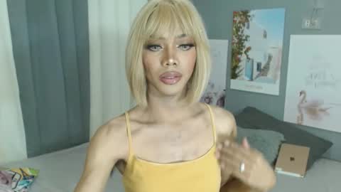 Sidneymorens online show from April 2026 03:09:02 PM