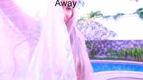 Anna online show from February 2025 01:09:02 PM