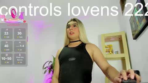 L A U R A online show from September 2025 01:49:01 AM