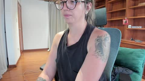 andy online show from December 2024 05:00:02 PM