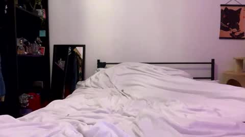 ghostpetal online show from October 2025 02:58:02 AM