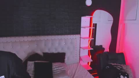 Allison  online show from January 2025 01:50:01 AM