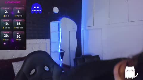 Allison  online show from February 2025 08:10:01 PM