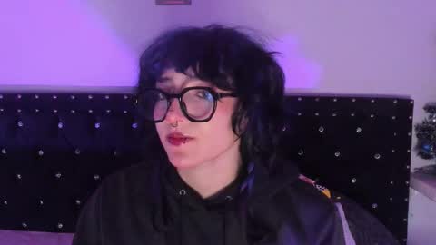 Allison  online show from January 2026 08:01:01 PM