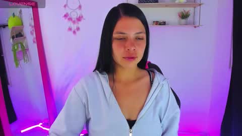 giaaaa   online show from January 2026 11:41:02 PM