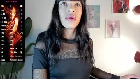 Snapshot of gia_demiee chatting on August 2026 12:30:02 PM Gia Please help me with your thumbs up its important online show from August 2026 12:30:02 PM