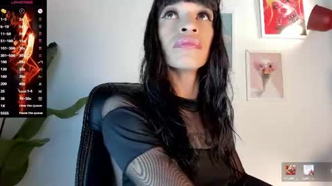 Snapshot of gia_demiee chatting on August 2026 12:18:01 PM Gia Please help me with your thumbs up its important online show from August 2026 12:18:01 PM
