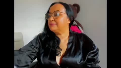 nahomi online show from March 2025 09:48:01 PM