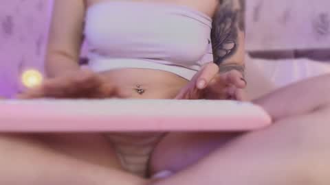 Gia online show from September 2025 12:50:02 PM