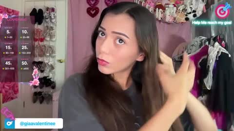 Gia online show from September 2025 11:37:01 PM