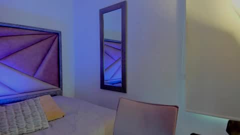 Gia  online show from February 2026 06:06:01 PM