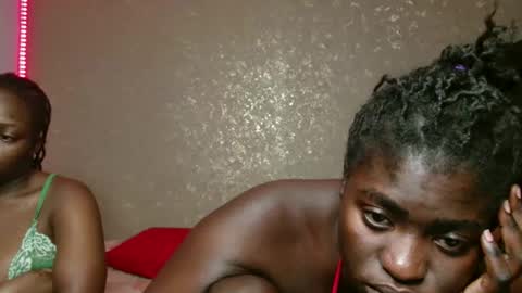 Gianna online show from November 2025 03:45:02 AM