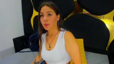 GiannaJohnson online show from November 2025 03:09:02 AM