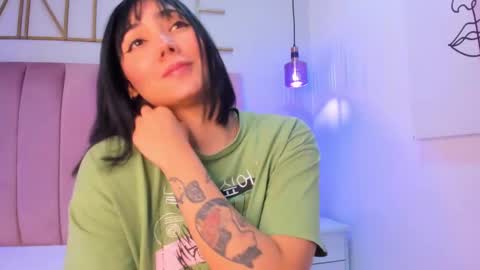 giannasue online show from January 2025 08:54:01 PM