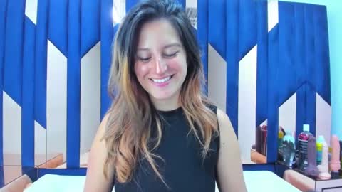 Snapshot of giaroussel chatting on January 2025 02:19:02 PM GiaRoussel online show from January 2025 02:19:02 PM