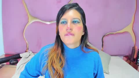 Snapshot of giaroussel chatting on January 2025 02:36:02 PM GiaRoussel online show from January 2025 02:36:02 PM