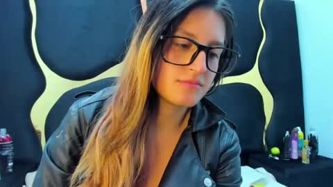 Snapshot of giaroussel chatting on February 2025 05:26:02 PM GiaRoussel online show from February 2025 05:26:02 PM