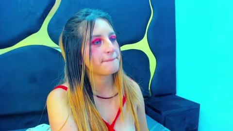 Snapshot of giaroussel chatting on February 2025 04:47:01 PM GiaRoussel online show from February 2025 04:47:01 PM