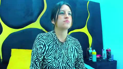 Snapshot of giaroussel chatting on March 2025 02:08:02 PM GiaRoussel online show from March 2025 02:08:02 PM