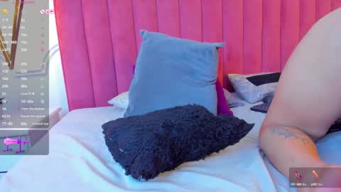 Gigi  online show from September 2025 12:25:01 AM