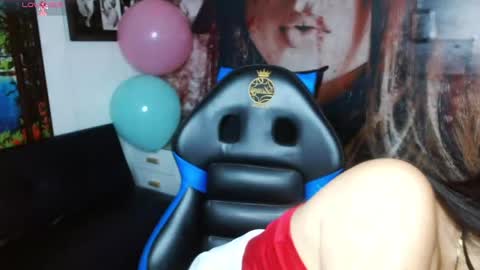 Snapshot of gigi_gilt_ chatting on June 2026 09:17:02 PM Gigi 3 online show from June 2026 09:17:02 PM