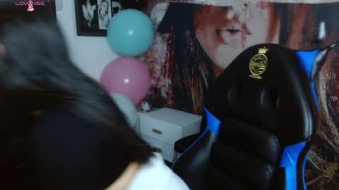 Snapshot of gigi_gilt_ chatting on June 2026 09:43:02 PM Gigi 3 online show from June 2026 09:43:02 PM