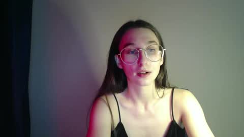 Gigi online show from December 2024 05:00:01 PM