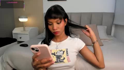 GIGI online show from September 2025 04:45:02 AM