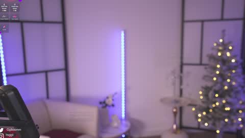 80 off in my OF gigipriv  online show from December 2024 03:04:01 AM