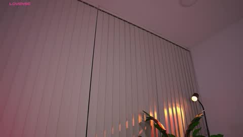 GIGI online show from September 2025 12:55:01 AM