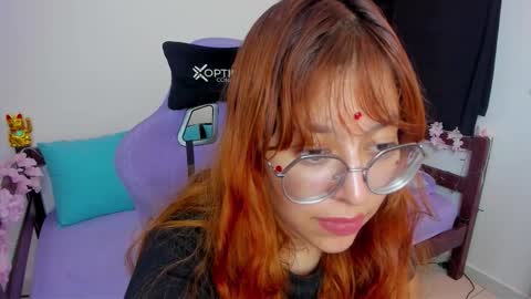 Snapshot of gigimooon chatting on October 2025 01:40:01 AM gigimooon online show from October 2025 01:40:01 AM