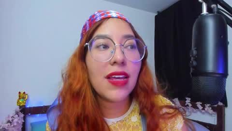 Snapshot of gigimooon chatting on November 2025 02:42:02 AM gigimooon online show from November 2025 02:42:02 AM