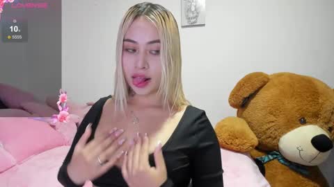 Gigi online show from February 2025 10:58:01 PM